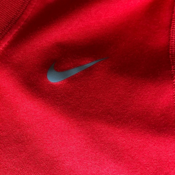 👟 Wmns Nike Dri-Fit T-Shirt, Red, Sz S - Picture 3 of 4
